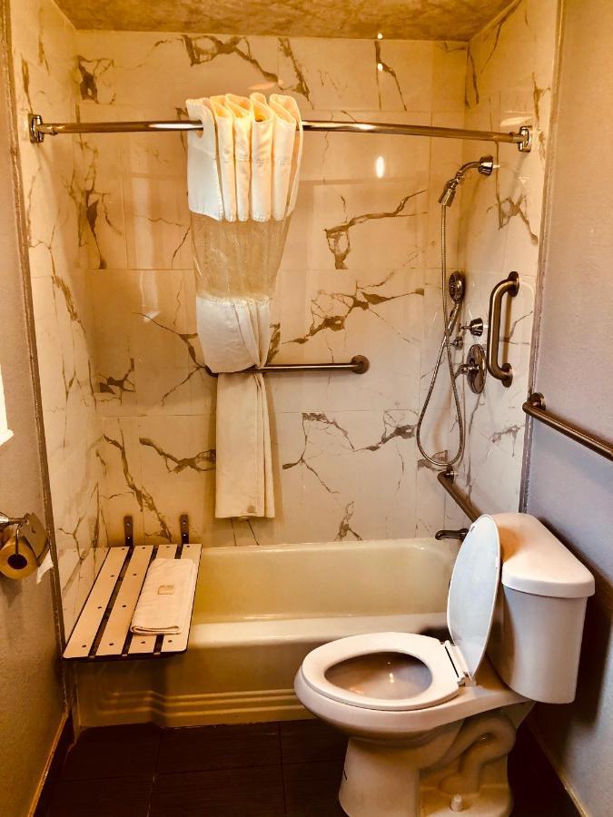 Berkshire Inn Pittsfield Eksteriør bilde